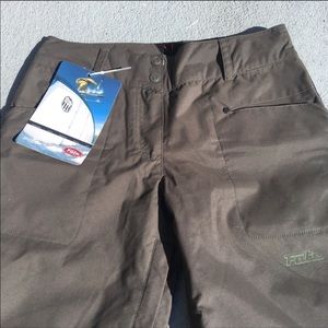 Ski/snowboard pants